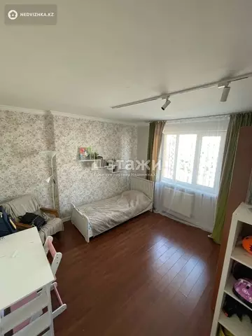 3-комнатная квартира, этаж 9 из 10, 124 м²