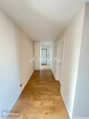 3-комнатная квартира, этаж 4 из 9, 74 м²