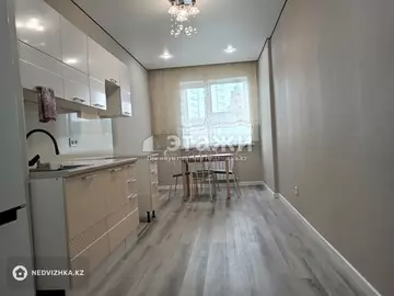 1-комнатная квартира, этаж 3 из 25, 50 м², на длительный срок