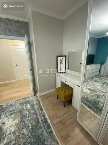 1-комнатная квартира, этаж 8 из 12, 35 м², на длительный срок