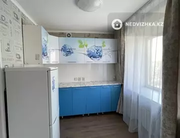 3-комнатная квартира, этаж 4 из 5, 59 м²