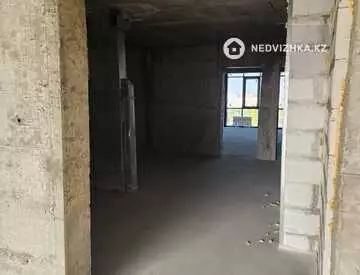 4-комнатная квартира, этаж 12 из 13, 101 м²