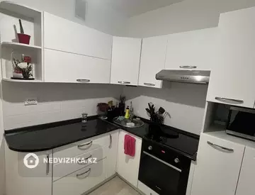 1-комнатная квартира, этаж 3 из 16, 36 м², на длительный срок