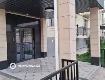 3-комнатная квартира, этаж 2 из 3, 127 м²