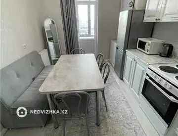 2-комнатная квартира, этаж 9 из 16, 67 м²