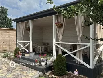 2-комнатная дача, 6 соток, 60 м²