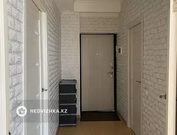 1-комнатная квартира, этаж 4 из 6, 35 м²