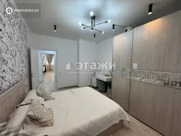 2-комнатная квартира, этаж 3 из 5, 64 м²