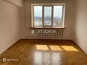3-комнатная квартира, этаж 3 из 5, 70 м²