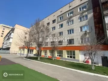 3-комнатная квартира, этаж 3 из 5, 70 м²