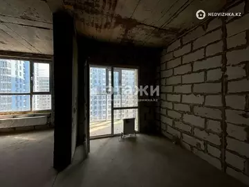 2-комнатная квартира, этаж 17 из 18, 55 м²