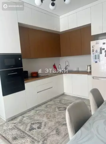4-комнатная квартира, этаж 4 из 9, 98 м²