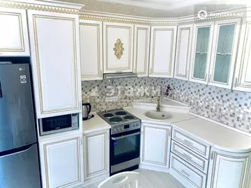 1-комнатная квартира, этаж 3 из 11, 38 м²