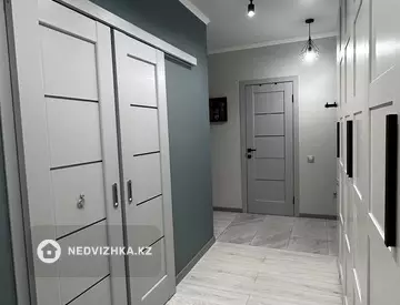 2-комнатная квартира, этаж 7 из 13, 63 м²