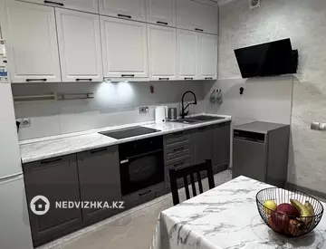 2-комнатная квартира, этаж 7 из 13, 63 м²