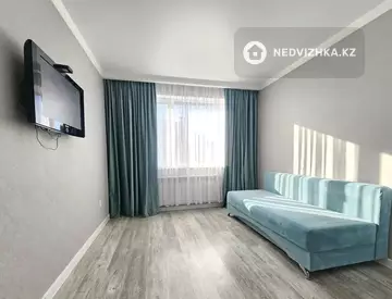2-комнатная квартира, этаж 7 из 10, 50 м², на длительный срок