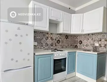 2-комнатная квартира, этаж 7 из 10, 50 м², на длительный срок