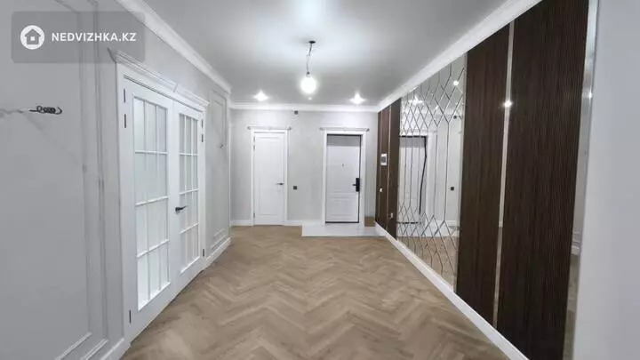 140 м², 4-комнатная квартира, этаж 2 из 9, 140 м², изображение - 1
