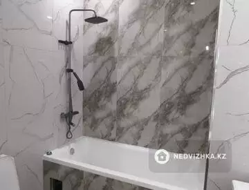 4-комнатная квартира, этаж 2 из 9, 140 м²
