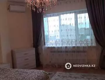 4-комнатная квартира, этаж 7 из 10, 139 м²