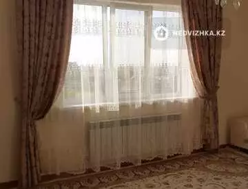 4-комнатная квартира, этаж 7 из 10, 139 м²