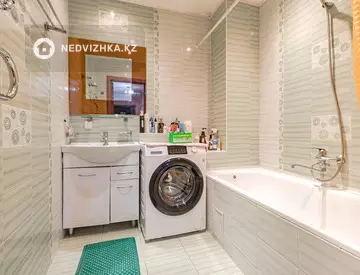 3-комнатная квартира, этаж 13 из 13, 90 м²