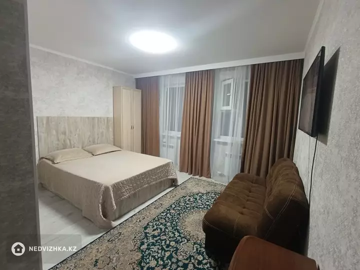 34 м², 1-комнатная квартира, этаж 16 из 16, 34 м², посуточно, изображение - 1