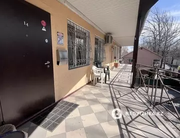 4-комнатная квартира, этаж 3 из 3, 150 м²