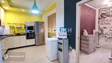 4-комнатная квартира, этаж 8 из 11, 119 м²