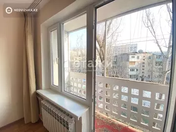 1-комнатная квартира, этаж 4 из 5, 33 м²