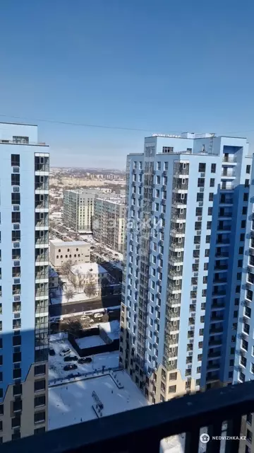 1-комнатная квартира, этаж 11 из 18, 42 м²