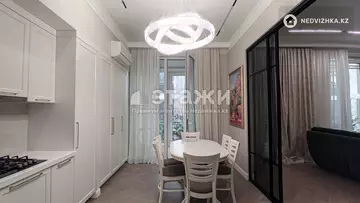 3-комнатная квартира, этаж 1 из 3, 170 м², на длительный срок