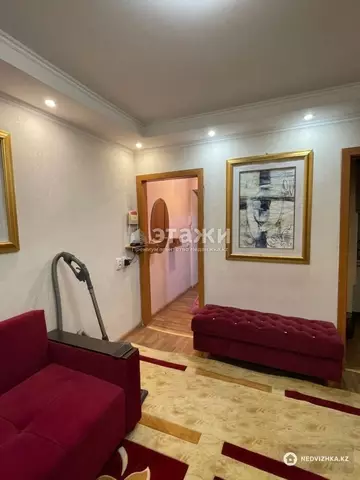 2-комнатная квартира, этаж 2 из 4, 33 м², на длительный срок