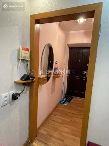 2-комнатная квартира, этаж 2 из 4, 33 м², на длительный срок