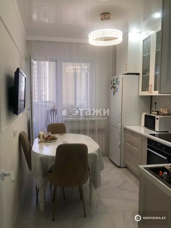 70 м², 2-комнатная квартира, этаж 8 из 8, 70 м², изображение - 1