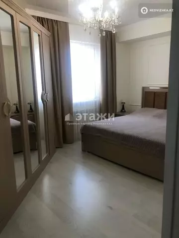 2-комнатная квартира, этаж 8 из 8, 70 м²