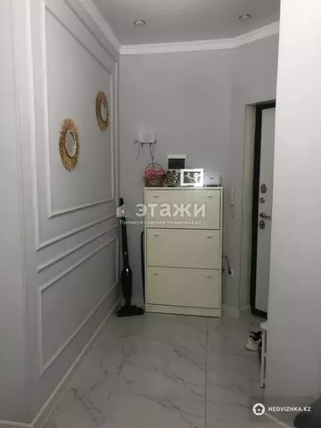 2-комнатная квартира, этаж 8 из 8, 70 м²