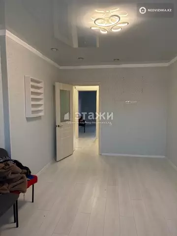 2-комнатная квартира, этаж 4 из 4, 63 м²