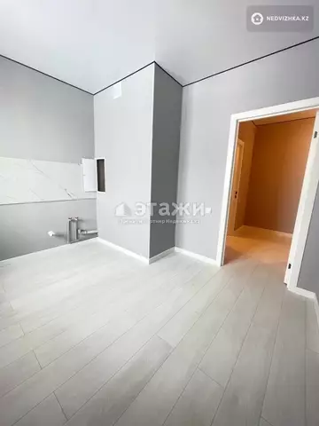 2-комнатная квартира, этаж 7 из 12, 63 м²