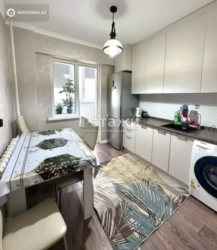 60 м², 2-комнатная квартира, этаж 3 из 12, 60 м², изображение - 1