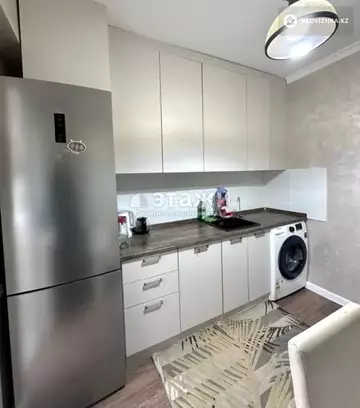 60 м², 2-комнатная квартира, этаж 3 из 12, 60 м², изображение - 1