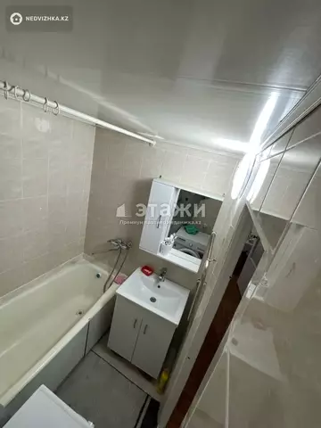 2-комнатная квартира, этаж 4 из 5, 49 м²