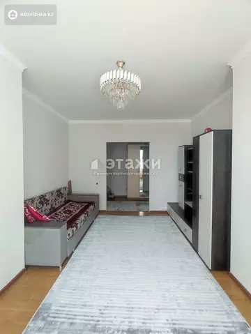 2-комнатная квартира, этаж 5 из 12, 65 м²