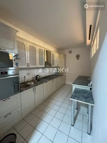 3-комнатная квартира, этаж 7 из 7, 92 м²