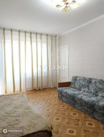 1-комнатная квартира, этаж 5 из 18, 38 м²