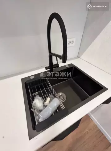 3-комнатная квартира, этаж 4 из 9, 106 м²