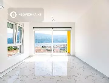 3-комнатная квартира, этаж 4 из 4, 69 м²