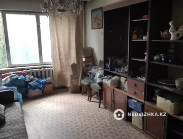 3-комнатная квартира, этаж 3 из 4, 64 м²