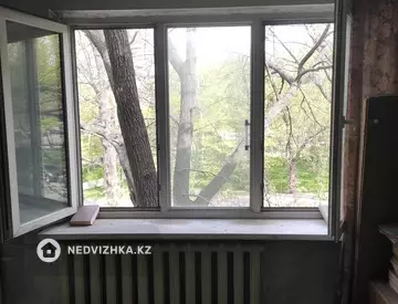 3-комнатная квартира, этаж 3 из 4, 64 м²