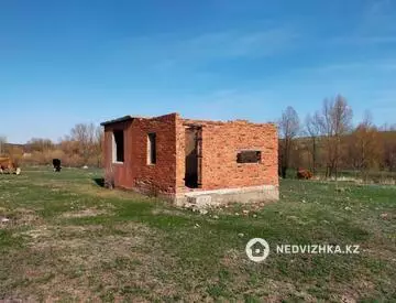 2-комнатная дача, 1170 соток, 49 м²